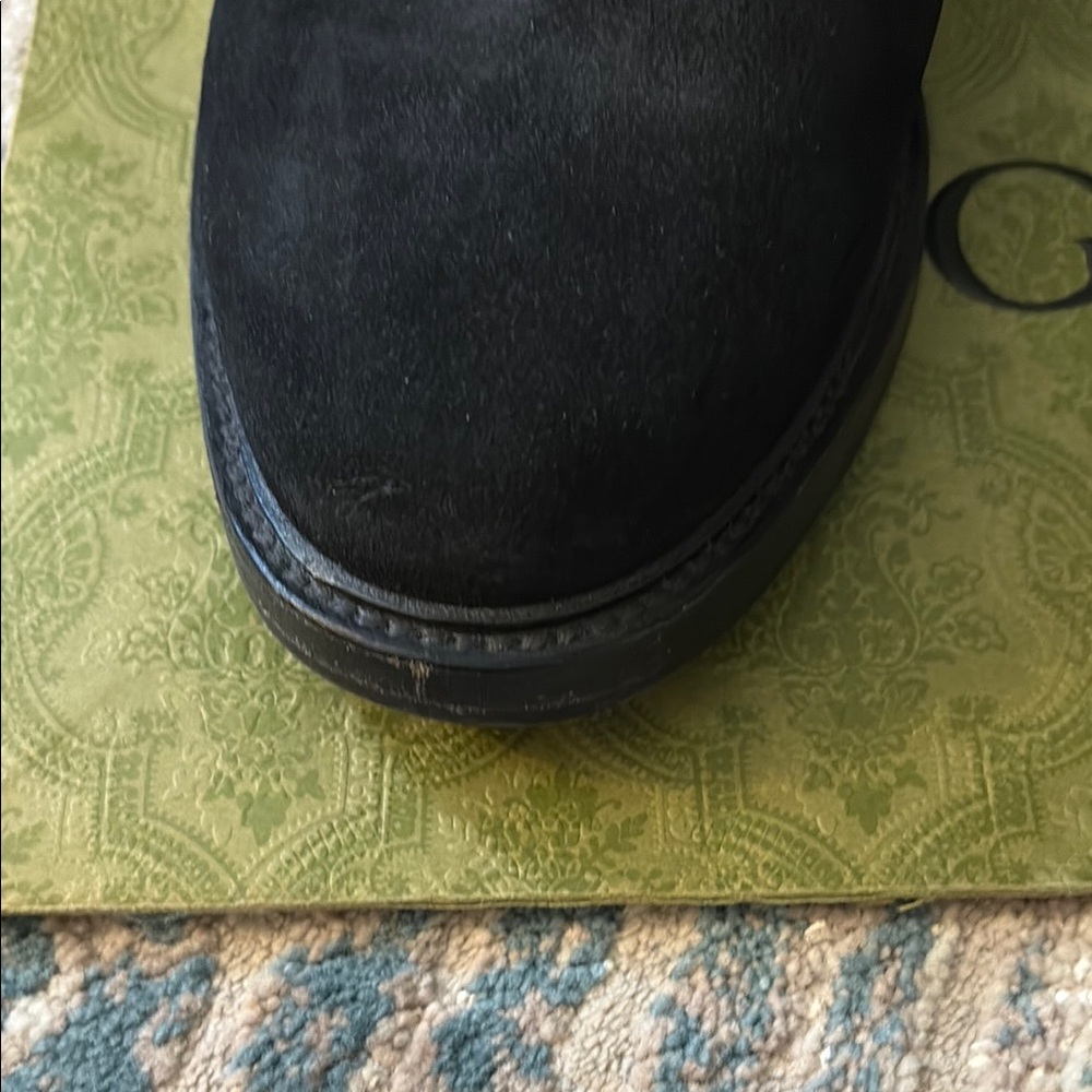 Gucci Men's Black Suede Oxfords - Picture 3 of 8
